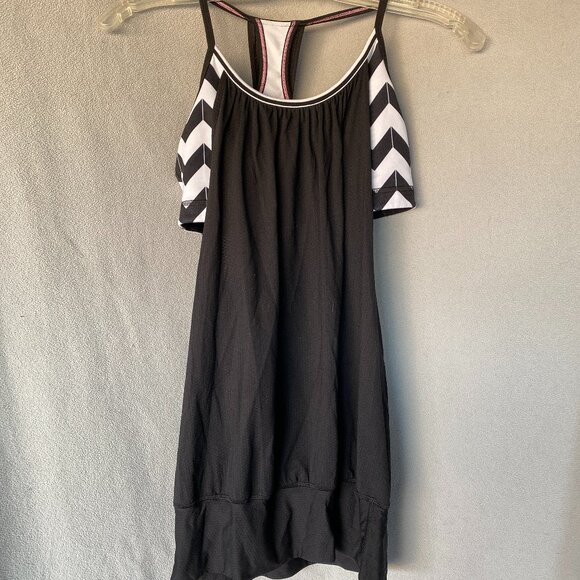 lululemon athletica Tops - Lululemon No Limits Tank | Black & White Chevron Flowy Racerback Built-In Bra